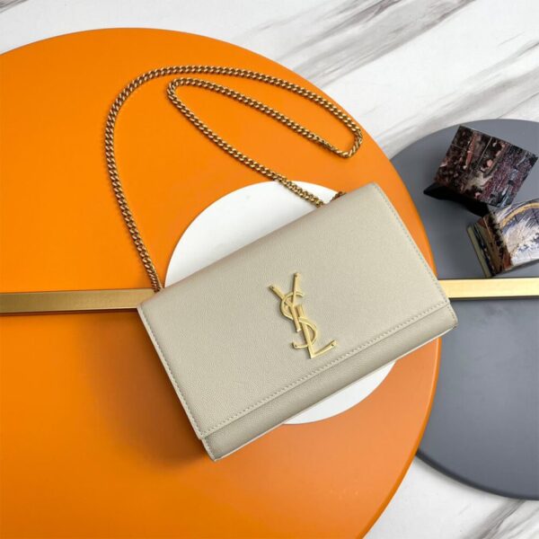 KATE MEDIUM CHAIN BAG IN GRAIN DE POUDRE EMBOSSED LEATHER - 图片 2