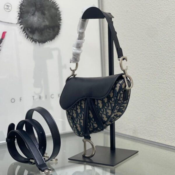 Dior Mini Saddle Bag with Strap - 图片 3