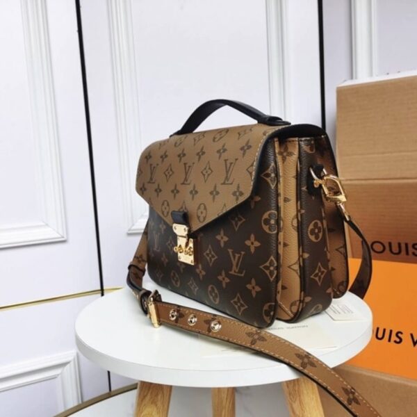 Louis Vuitton POCHETTE METIS - 图片 3