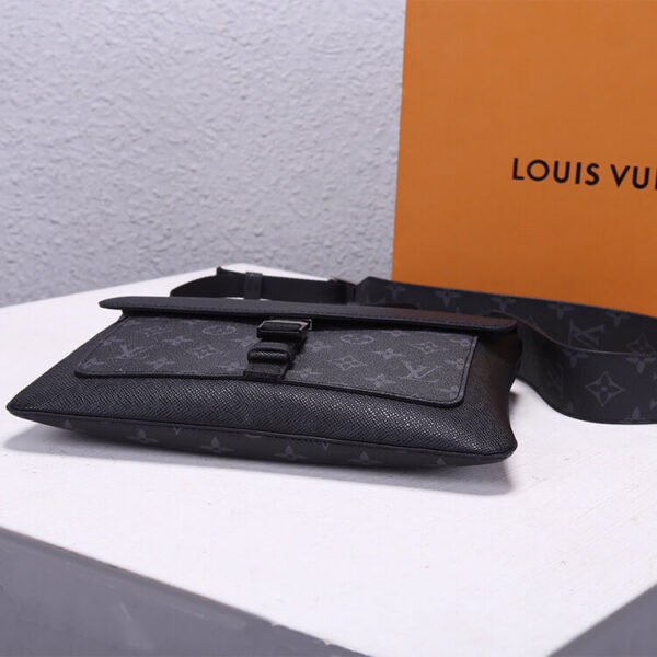 LV Outdoor Flap Messenger - 图片 4