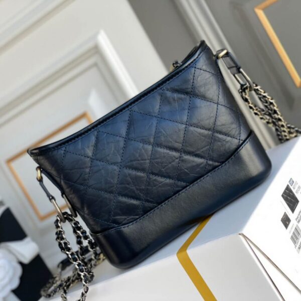 CHANEL’S GABRIELLE SMALL HOBO BAG - 图片 4