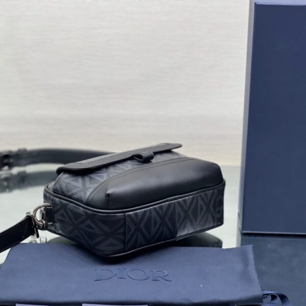 DIOR HIT THE ROAD MESSENGER POUCH - 图片 5