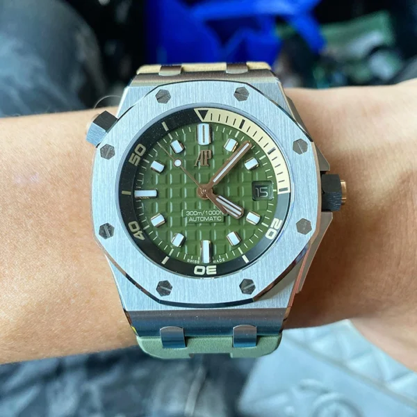 Royal Oak Offshore Diver's Watch Ref. 15720ST(AAAAA Version) - 图片 4