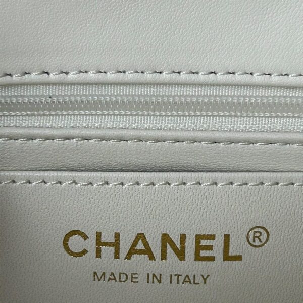 CHANEL Mini Classic Handbag With Top Handle - 图片 7