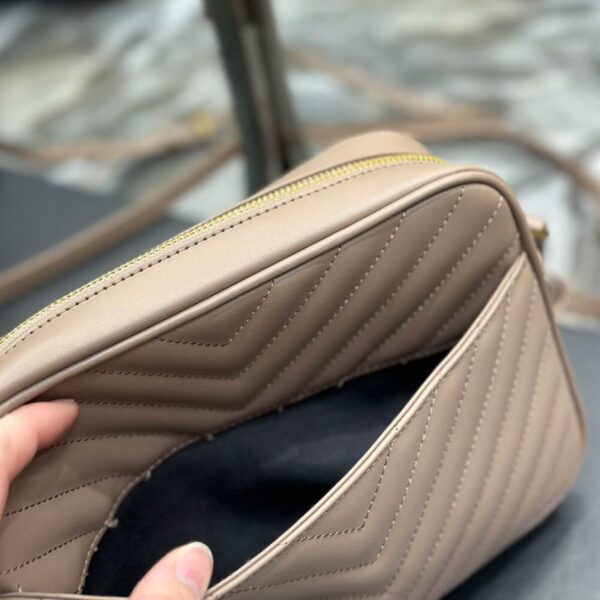 LOU CAMERA BAG IN QUILTED LEATHER - 图片 8