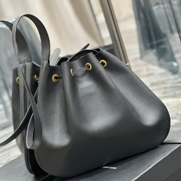 PARIS VII LARGE FLAT HOBO BAG IN SMOOTH LEATHER - 图片 8